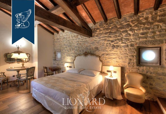 Image No.34-7 Bed Property for sale