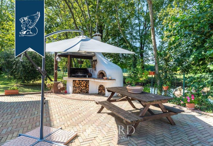 Image No.12-6 Bed Villa for sale