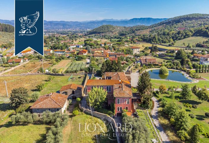 Image No.2-5 Bed Villa for sale