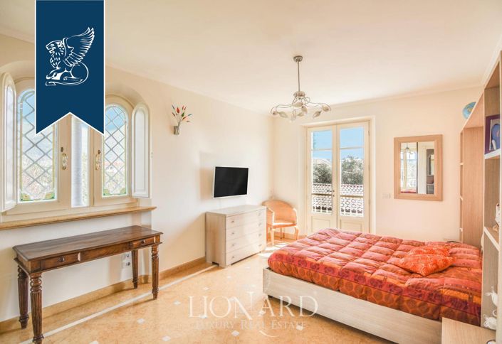 Image No.13-7 Bed Villa for sale