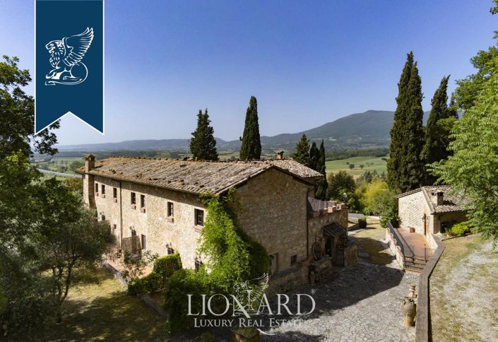 Image No.12-Ferme de 12 chambres à vendre à Cetona