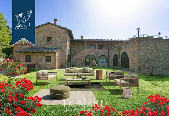 Image No.14-Ferme de 12 chambres à vendre à Cetona