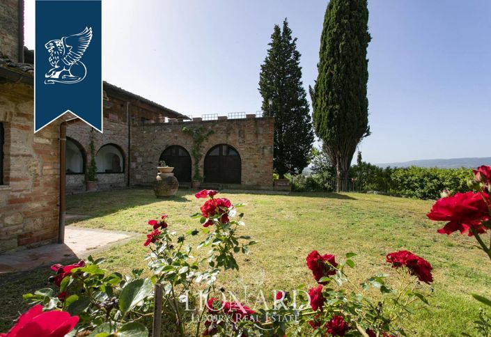 Image No.16-Ferme de 12 chambres à vendre à Cetona