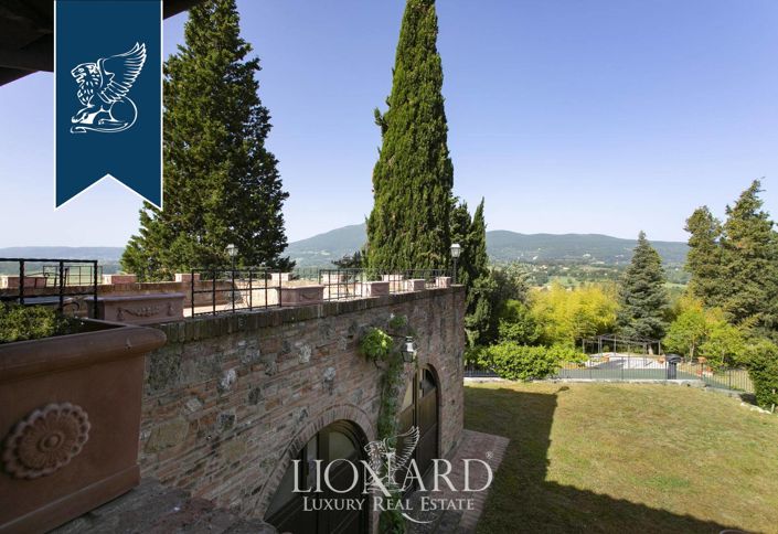 Image No.21-Ferme de 12 chambres à vendre à Cetona