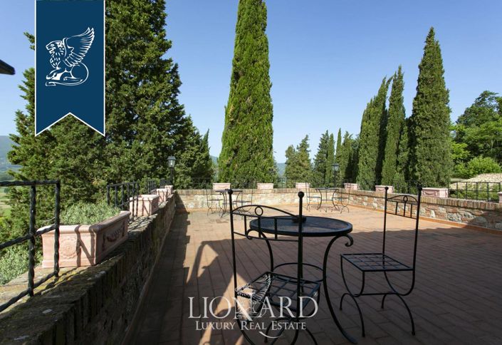 Image No.28-Ferme de 12 chambres à vendre à Cetona