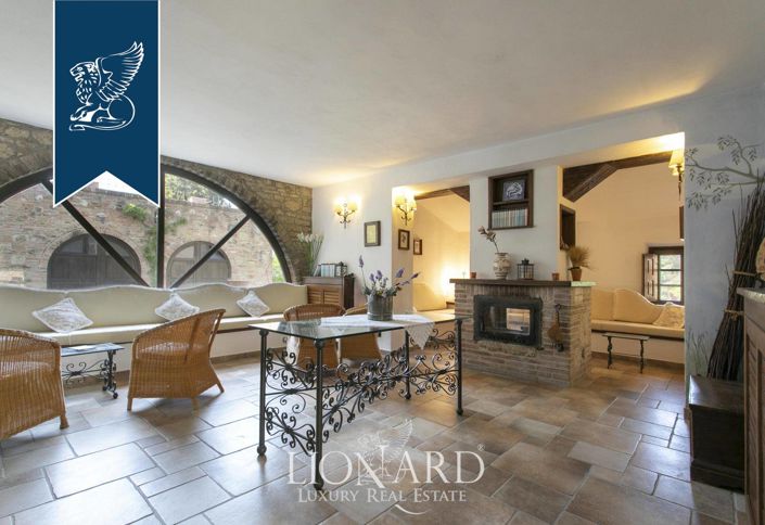 Image No.34-Ferme de 12 chambres à vendre à Cetona