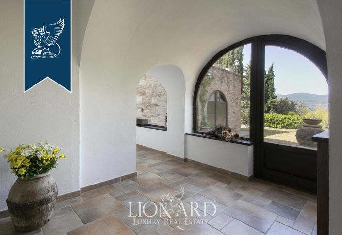 Image No.43-Ferme de 12 chambres à vendre à Cetona