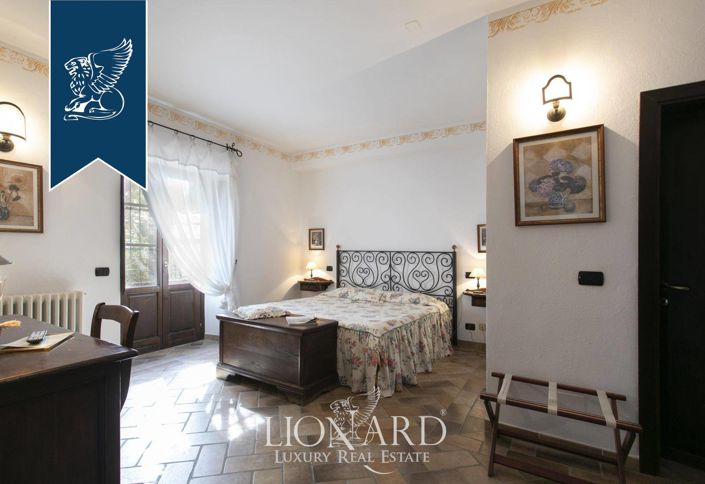 Image No.56-Ferme de 12 chambres à vendre à Cetona