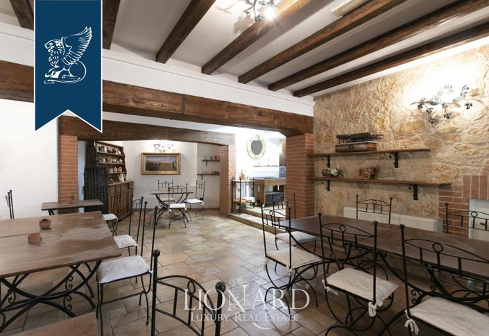 Image No.64-Ferme de 12 chambres à vendre à Cetona