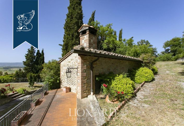 Image No.68-Ferme de 12 chambres à vendre à Cetona