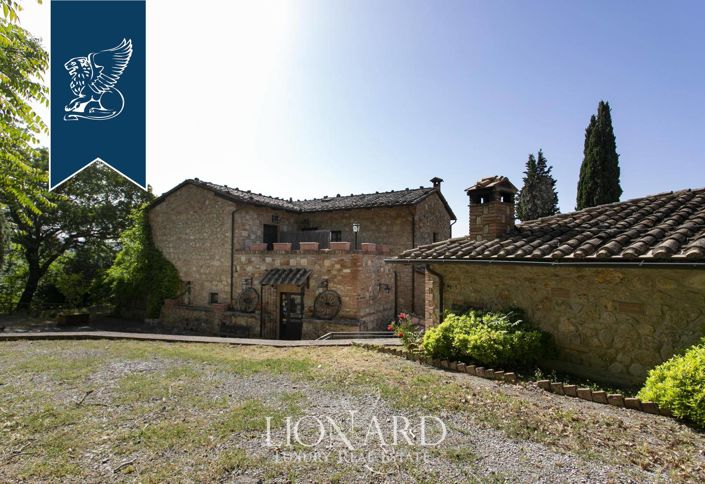 Image No.69-Ferme de 12 chambres à vendre à Cetona