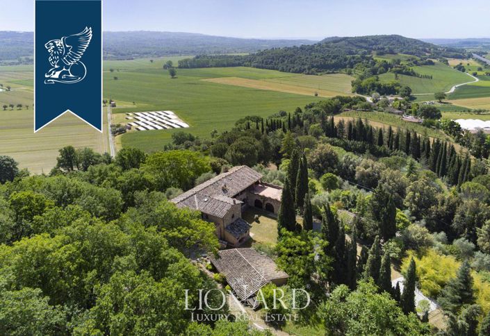 Image No.72-Ferme de 12 chambres à vendre à Cetona