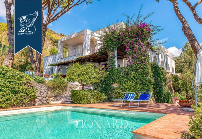 Image No.10-Villa de 4 chambres à vendre à Naples