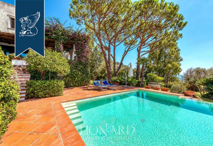 Image No.11-Villa de 4 chambres à vendre à Naples