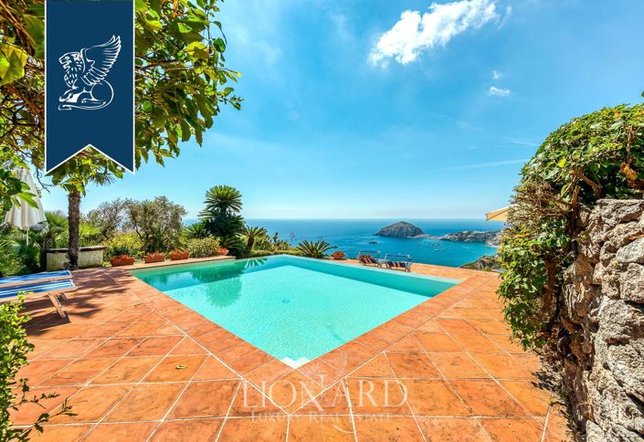 Image No.12-Villa de 4 chambres à vendre à Naples