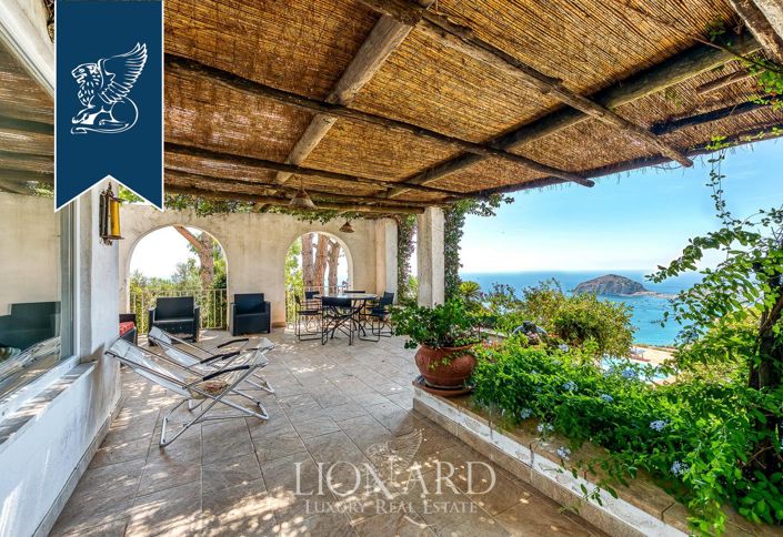 Image No.16-Villa de 4 chambres à vendre à Naples