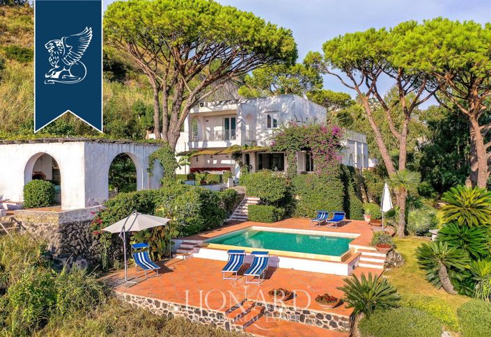 Image No.2-Villa de 4 chambres à vendre à Naples