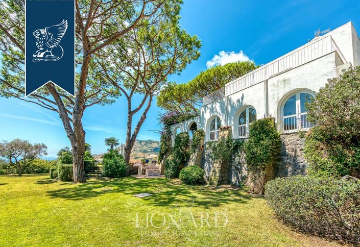 Image No.4-Villa de 4 chambres à vendre à Naples