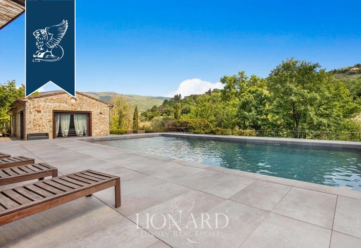 Image No.5-8 Bed Villa for sale