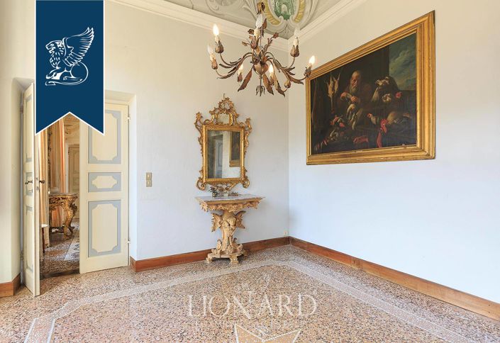 Image No.34-10 Bed Villa for sale