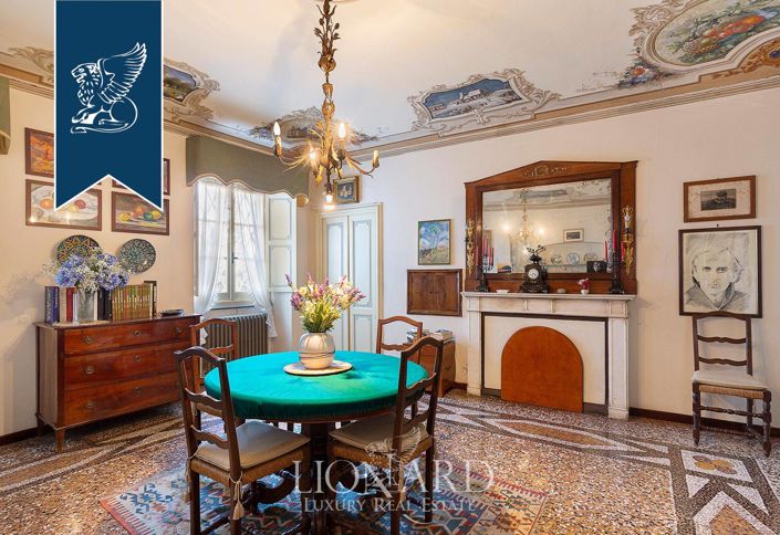 Image No.39-10 Bed Villa for sale