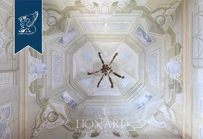 Image No.63-10 Bed Villa for sale