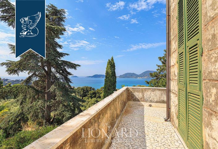 Image No.8-10 Bed Villa for sale