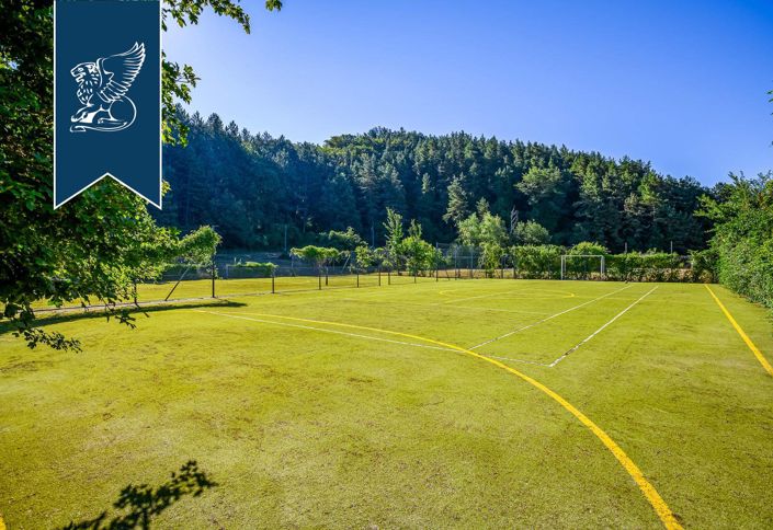 Image No.25-4 Bed Country House for sale