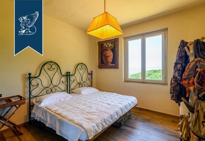 Image No.36-4 Bed Country House for sale