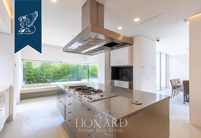 Image No.15-5 Bed Villa for sale