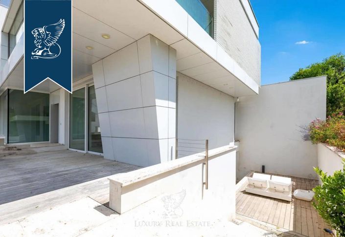 Image No.5-5 Bed Villa for sale