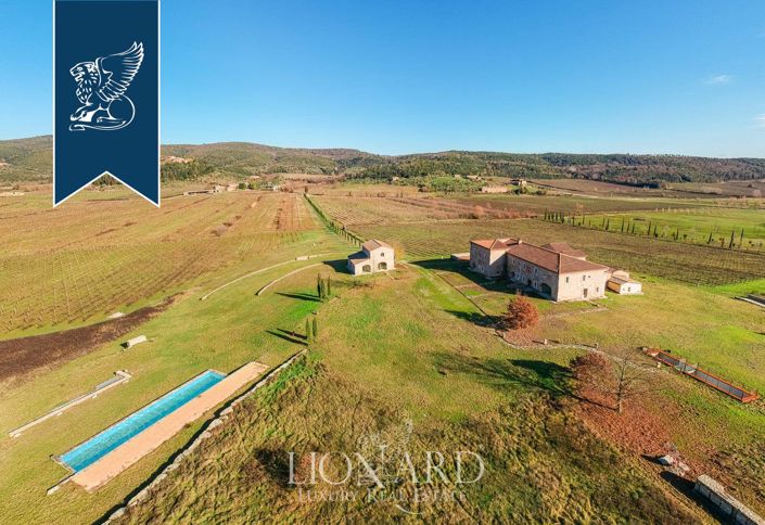 Image No.3-16 Bed Country House for sale