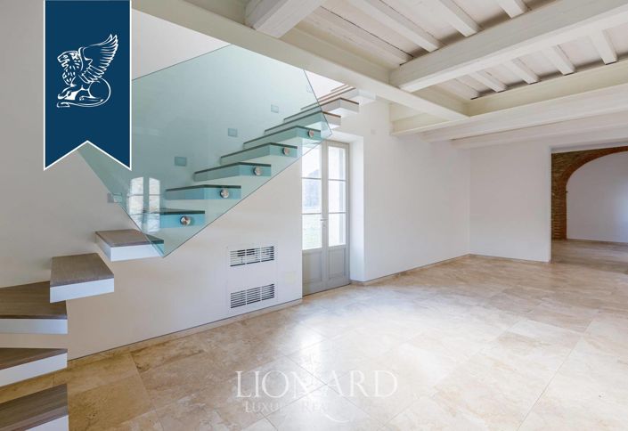 Image No.54-16 Bed Country House for sale