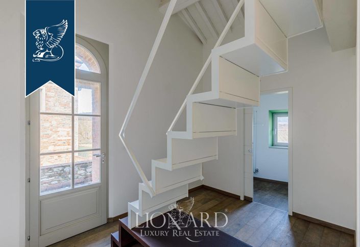 Image No.63-16 Bed Country House for sale