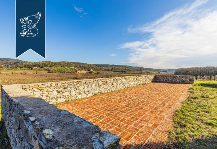 Image No.65-16 Bed Country House for sale