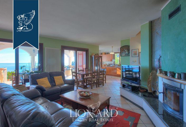 Image No.24-4 Bed Villa for sale