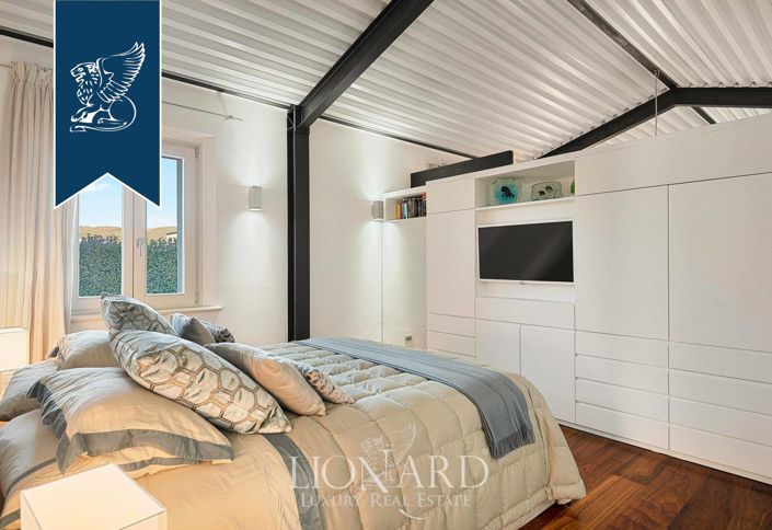 Image No.15-7 Bed Villa for sale