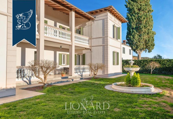 Image No.2-7 Bed Villa for sale