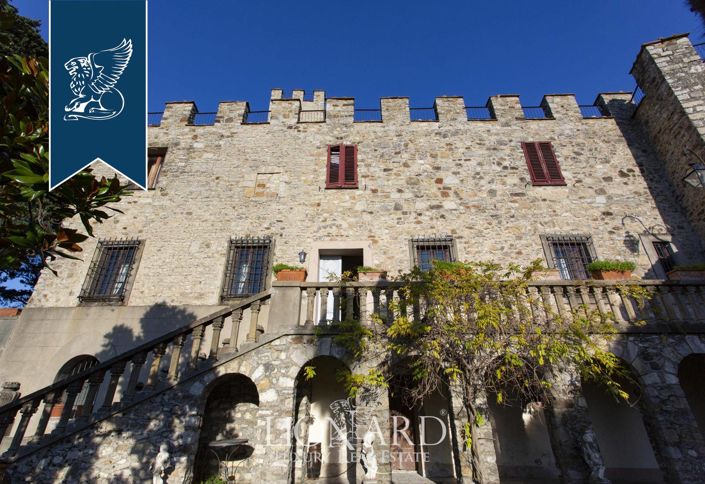 Image No.11-7 Bed Property for sale