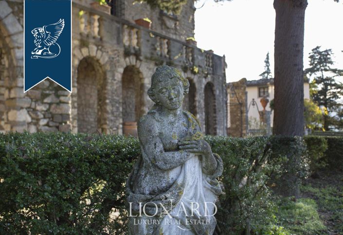 Image No.20-7 Bed Property for sale