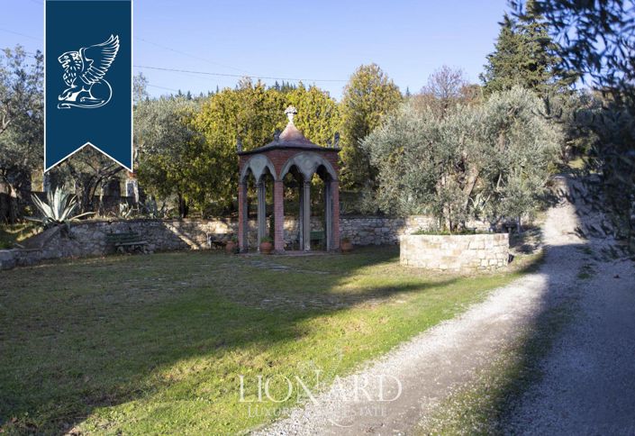 Image No.21-7 Bed Property for sale