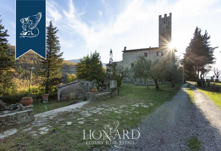 Image No.22-7 Bed Property for sale