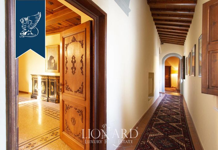 Image No.47-7 Bed Property for sale