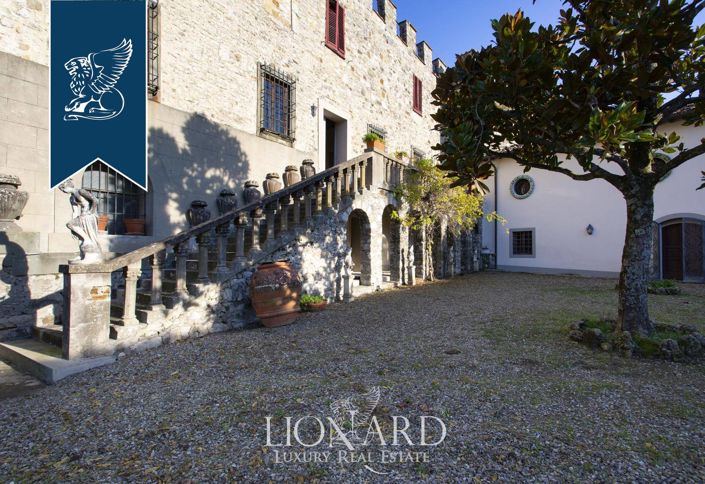 Image No.6-7 Bed Property for sale