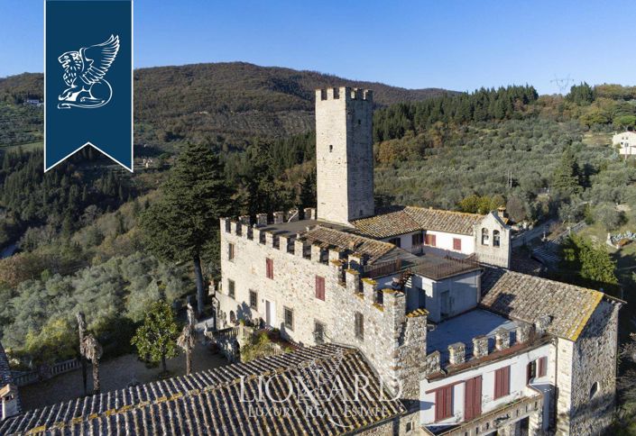 Image No.8-7 Bed Property for sale