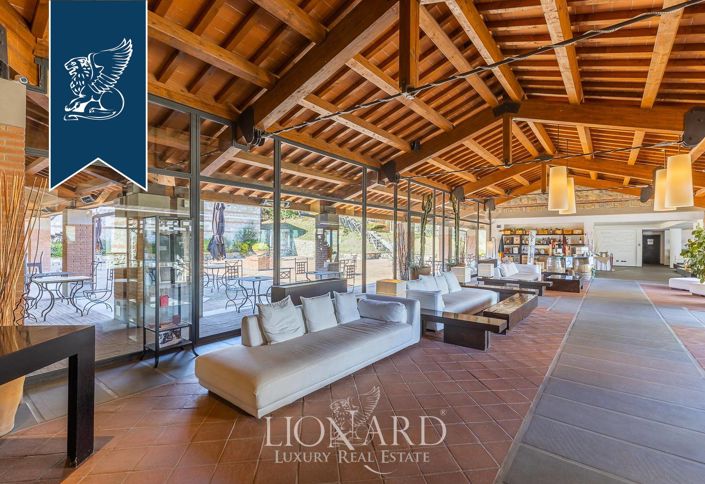 Image No.63-60 Bed Hotel for sale