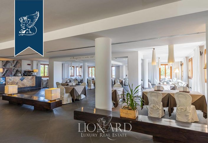 Image No.71-60 Bed Hotel for sale