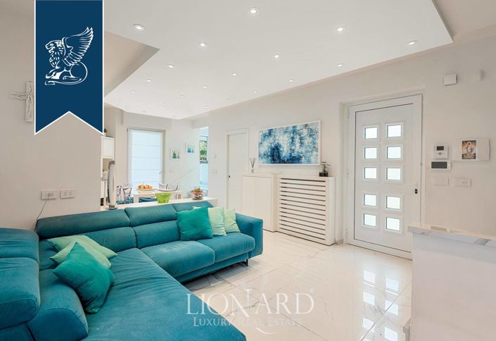 Image No.3-Villa de 3 chambres à vendre à Massa