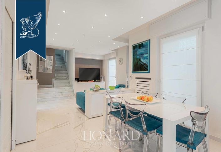 Image No.4-Villa de 3 chambres à vendre à Massa