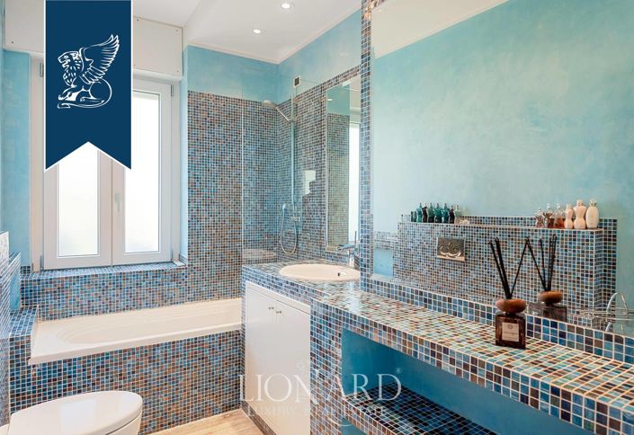 Image No.8-Villa de 3 chambres à vendre à Massa